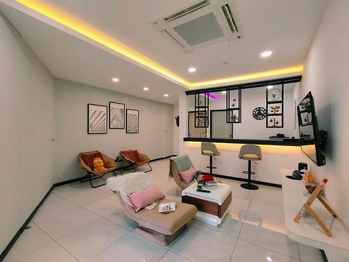 Ferienwohnung C Boutique Townhouse Station 18 Ipoh By Irainbow